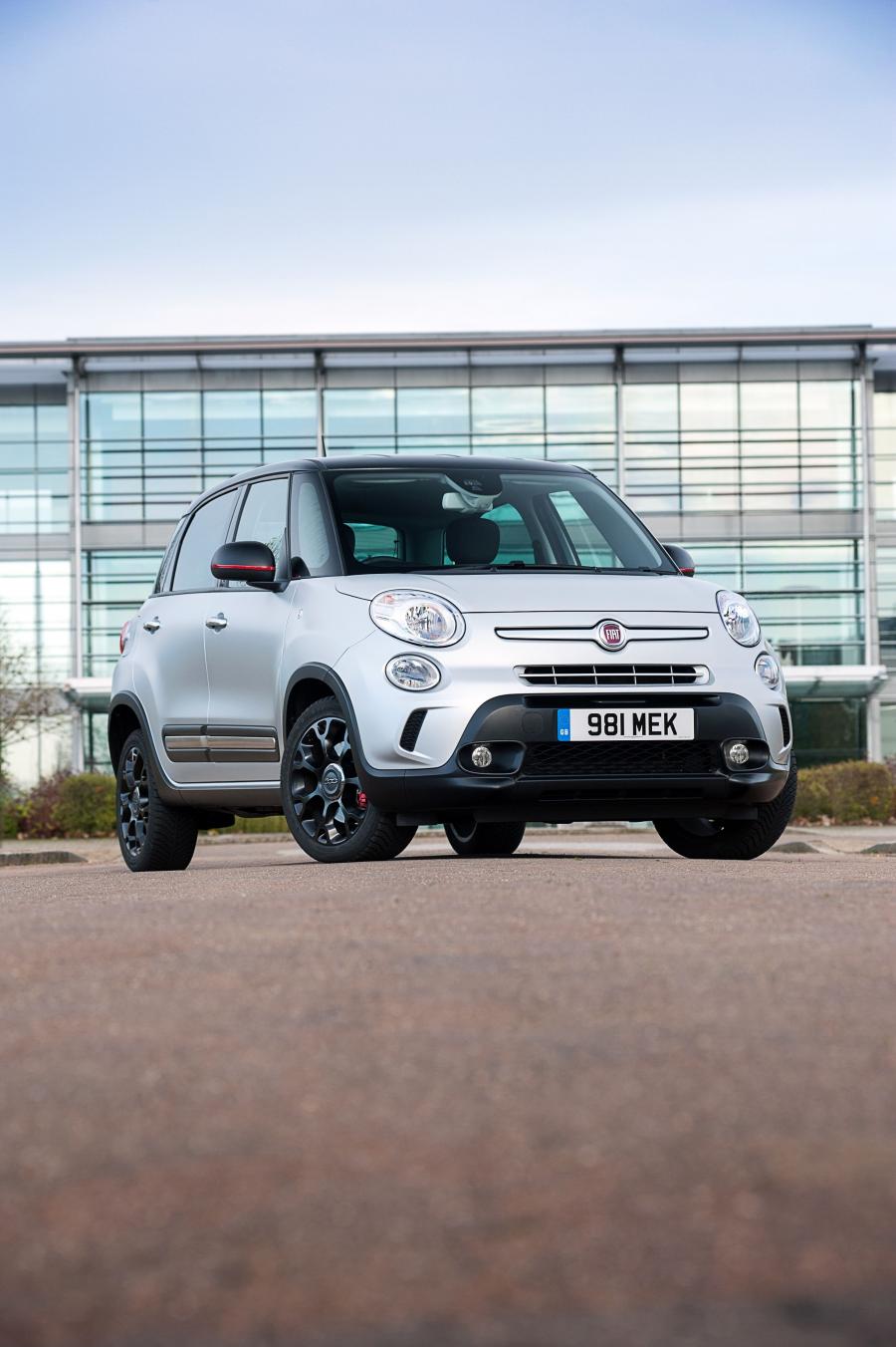  Fiat 500L Beats Edition 2014 года  (UK) (фото 25 из 27)